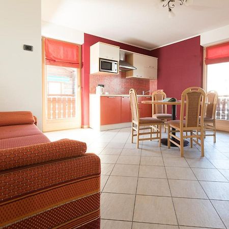 Chalet Kiara - Appartamenti Abar Livigno Exterior photo