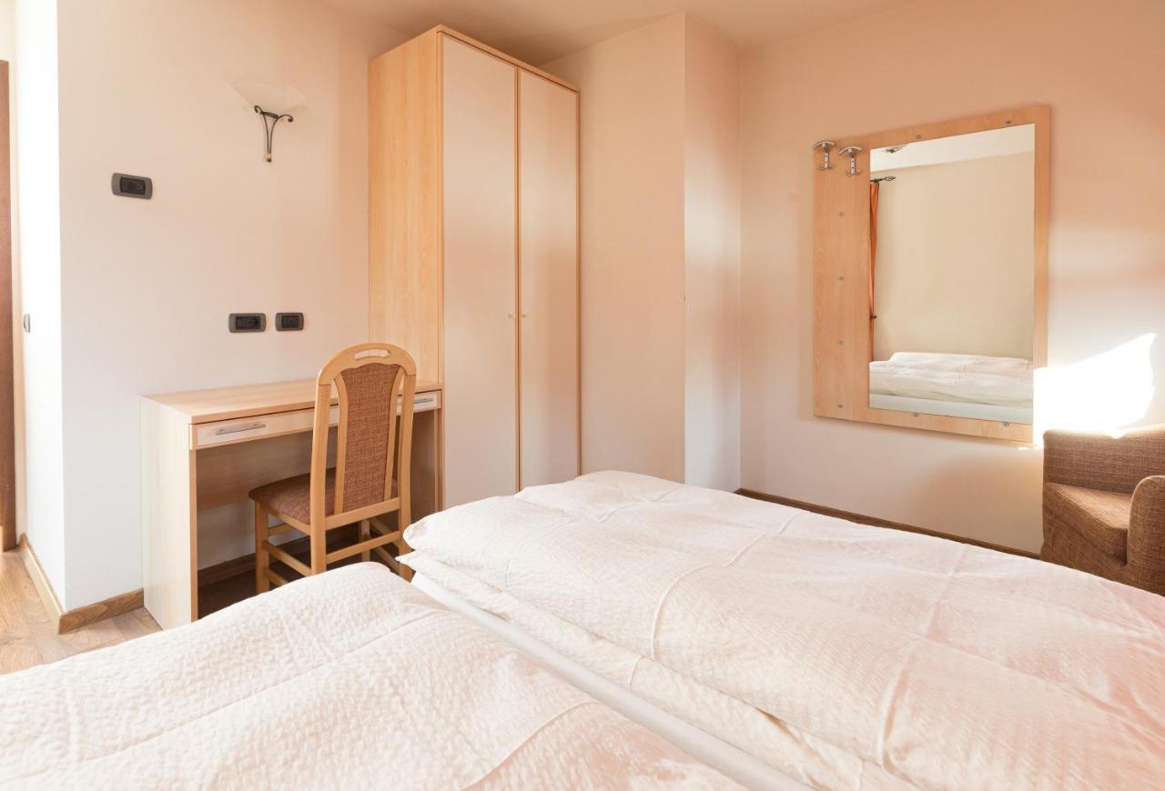 Chalet Kiara - Appartamenti Abar Livigno Exterior photo