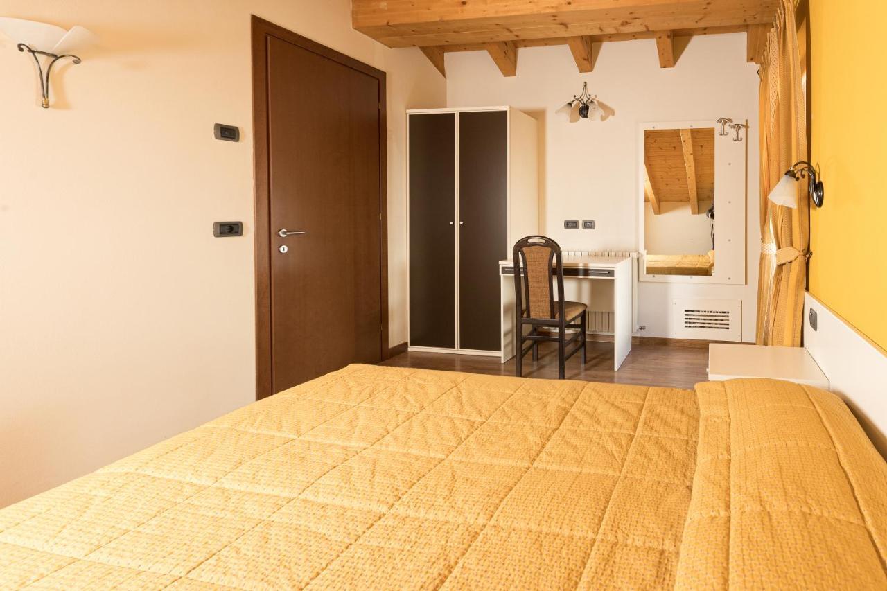 Chalet Kiara - Appartamenti Abar Livigno Exterior photo